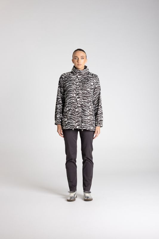Two T's - Zebra Print Spray Jacket / 3350