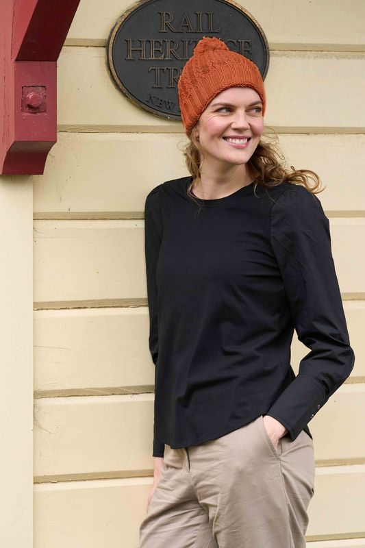 Charlie Jane - Timaru Beanie / Koi OH1141