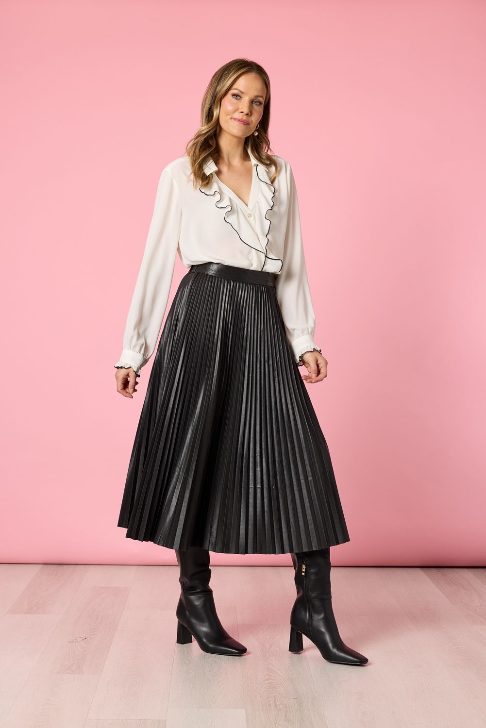 Hammock &amp; Vine - Florence Faux Leather Pleat Skirt / Black 48599