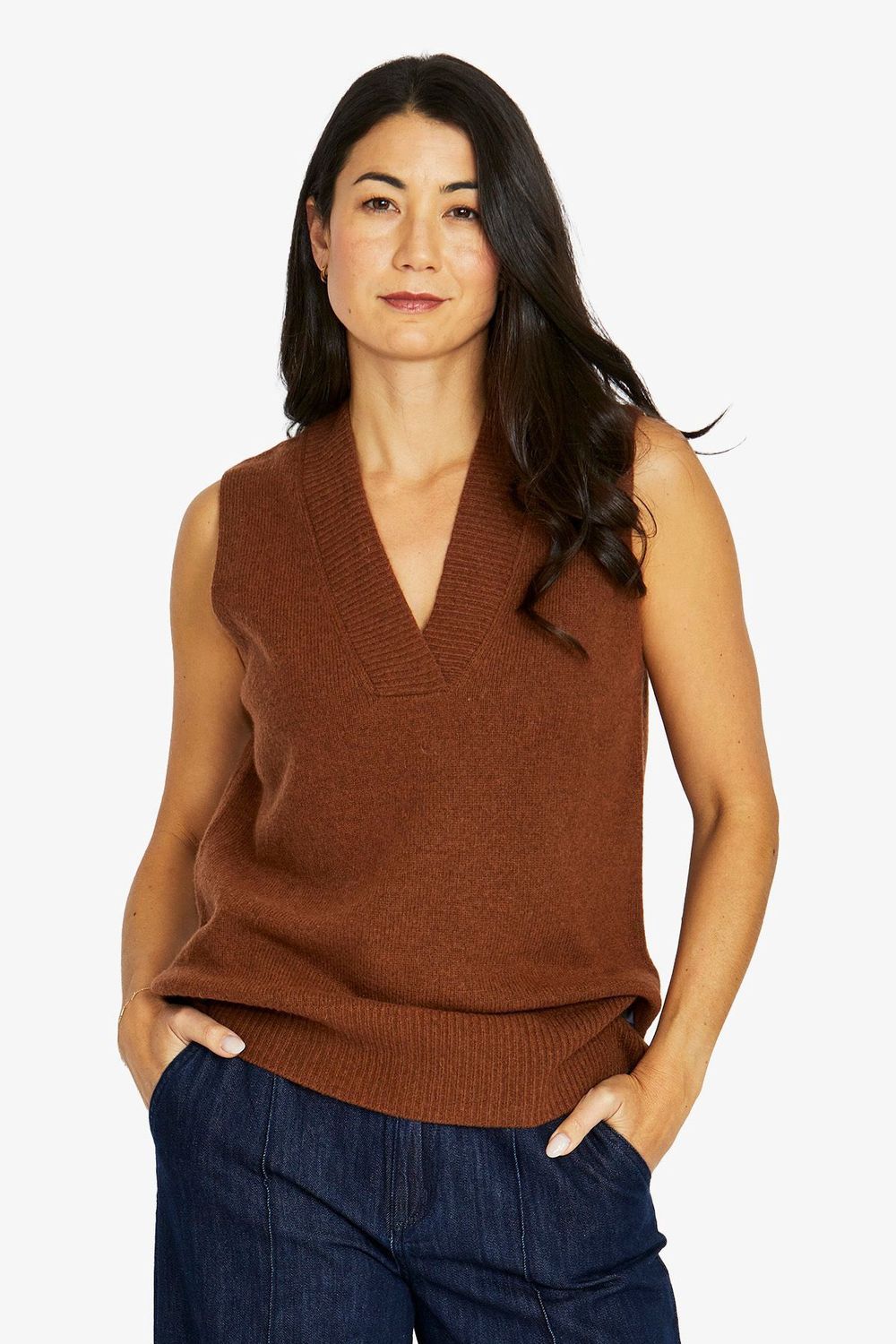 Jump - V Neck Vest / Chestnut 60611061A