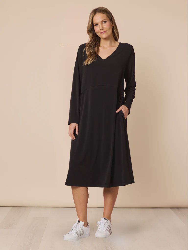 Clarity - Traveller Long Sleeve Dress - Black 49420