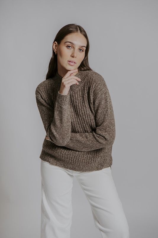 Fields - Crew Neck Step Hem Pullover - Mocha FB6416