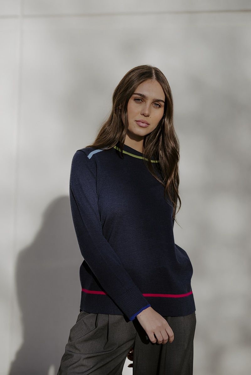 Fields - Contrast Trim Crew Pullover - Navy FB6426