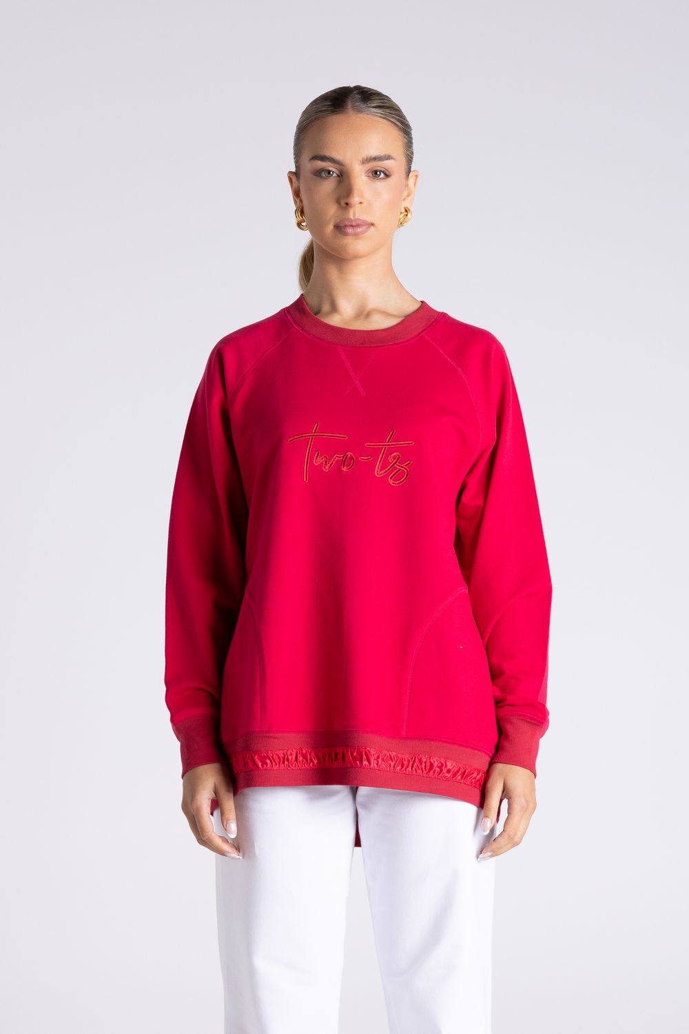 Two T's - Sweat With Satin Rouched Detail / 3423, Colour: Cherry Bomb, Size: 8