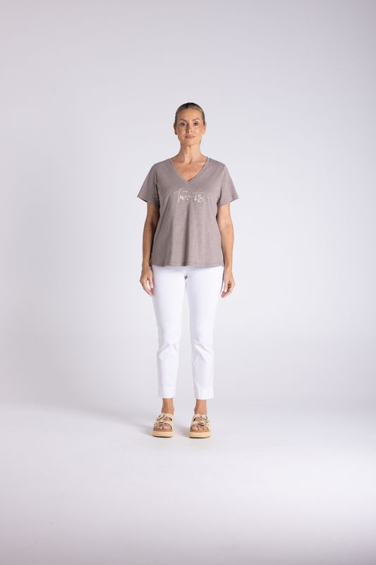 Two T's - V Neck T-Shirt / 3425