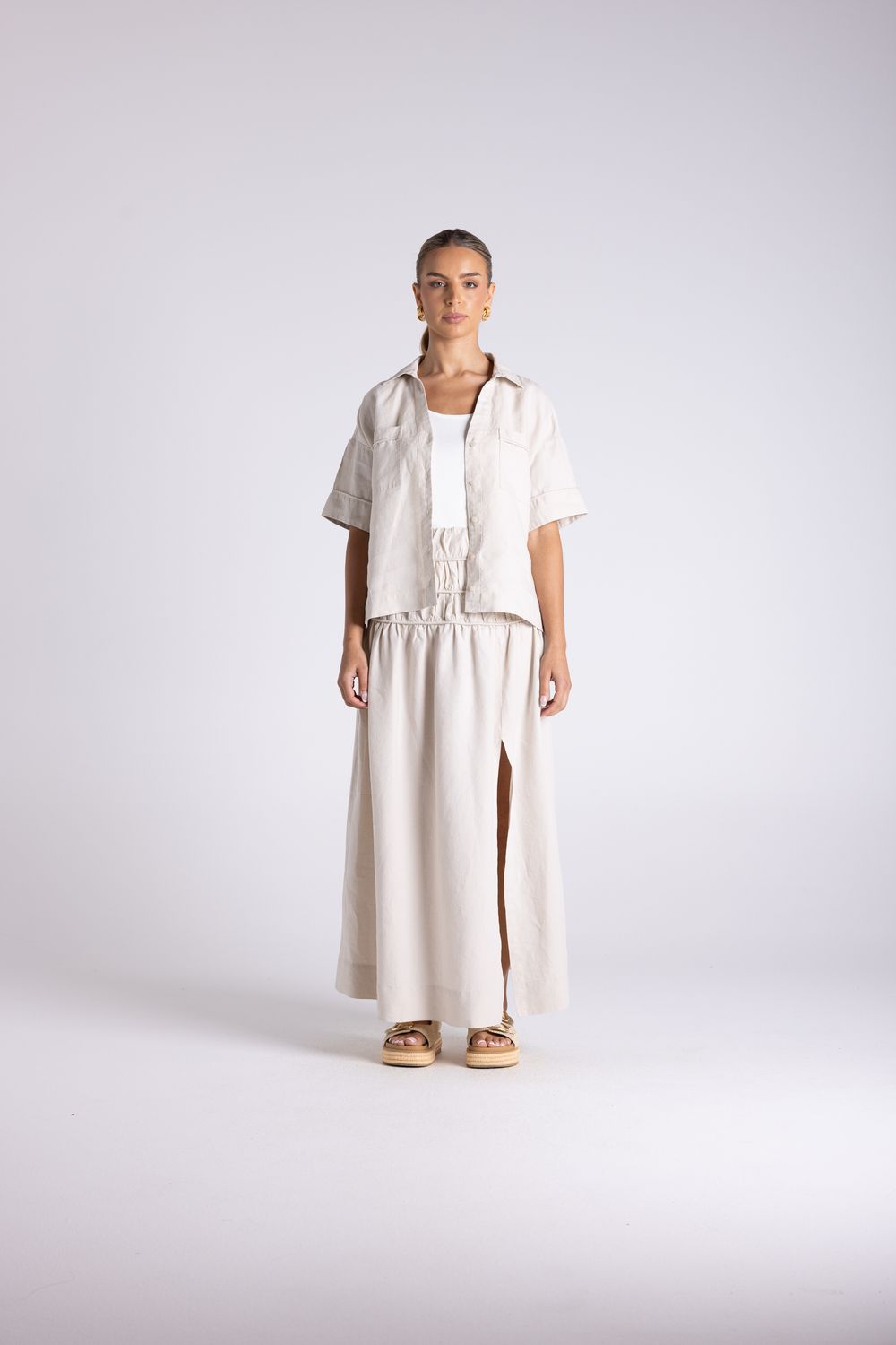 Two T's - Gathered Midi Skirt / Straw 3400