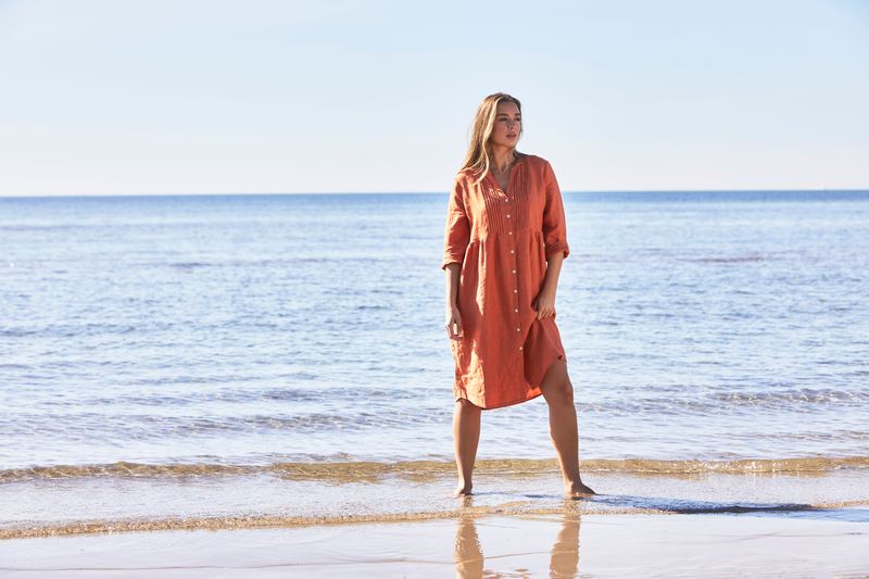 Jump - Pintuck Dress / Amber 616J5006A