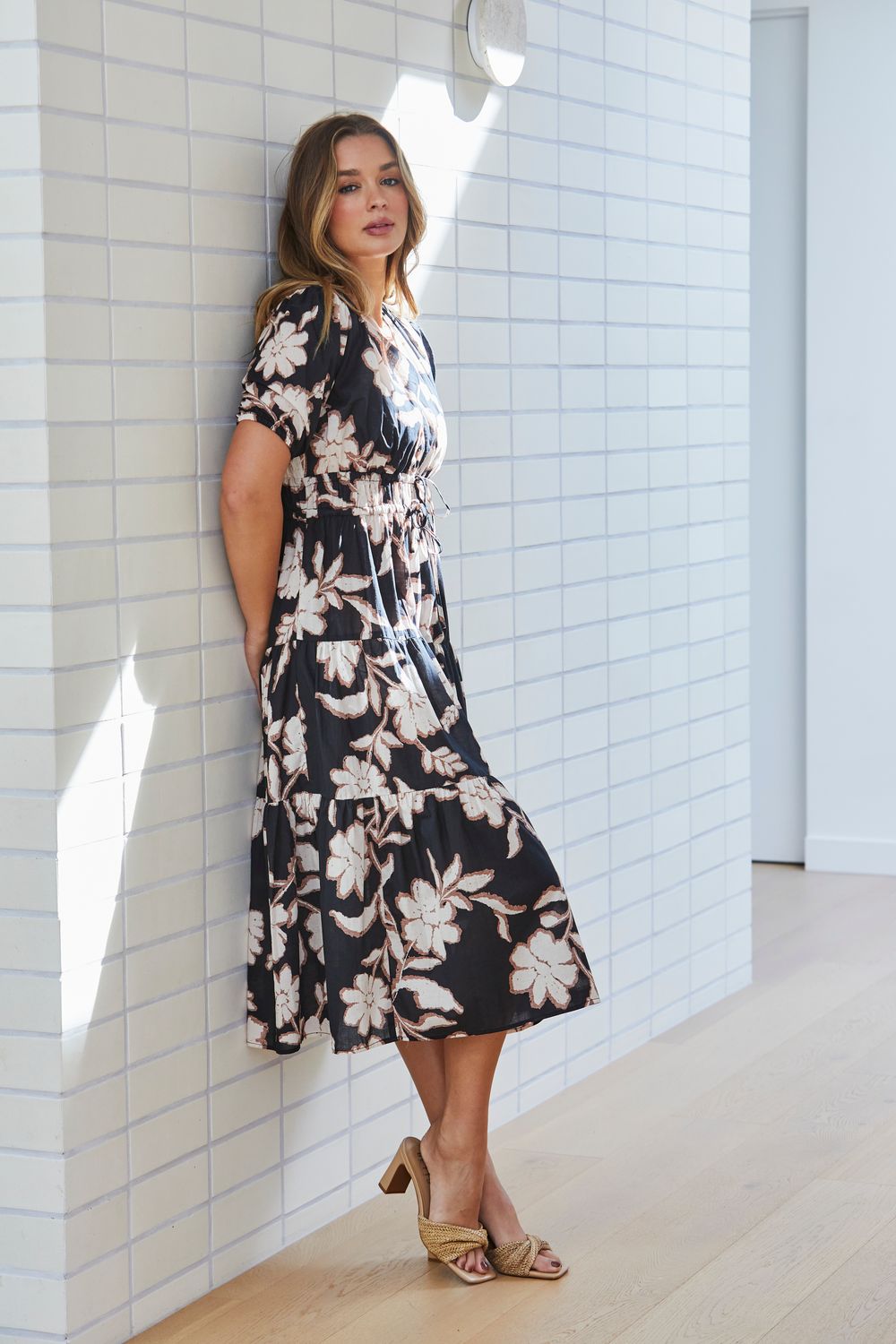 Fresh women's fashion