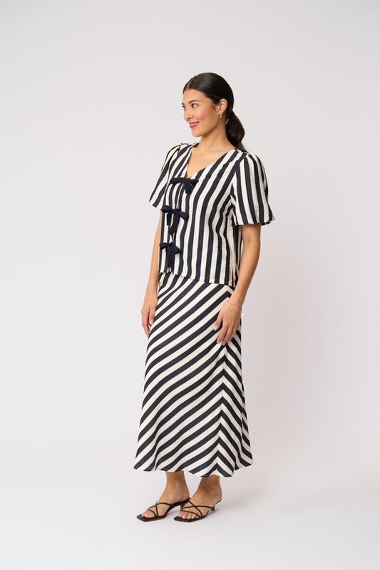 Foil - Stripe Right Top / Ink Stripe FO8640