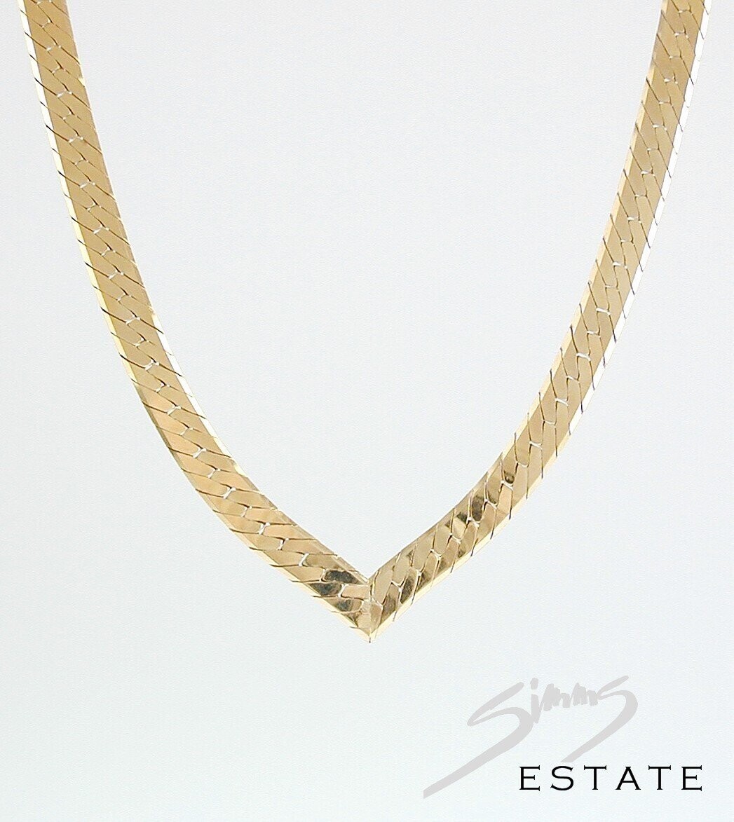 14K YELLOW GOLD CHEVRON NECKLACE