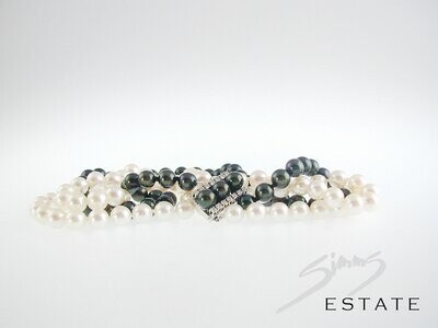 NESTED BLACK AND WHITE PEARLS