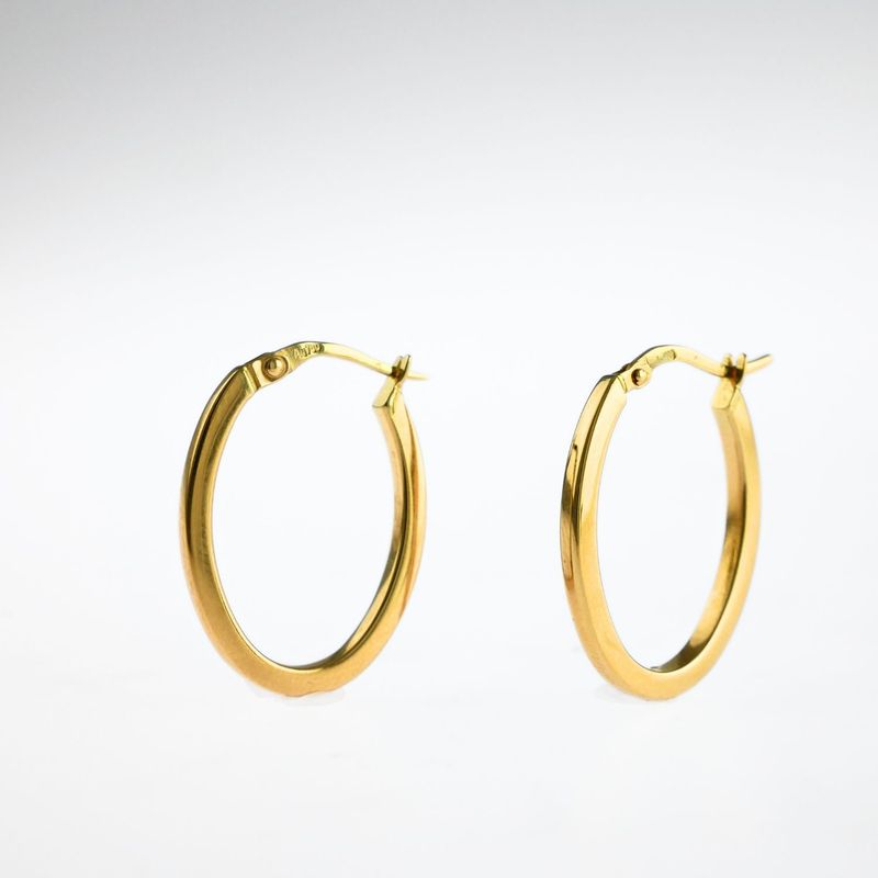 OVAL GOLD HOOPS