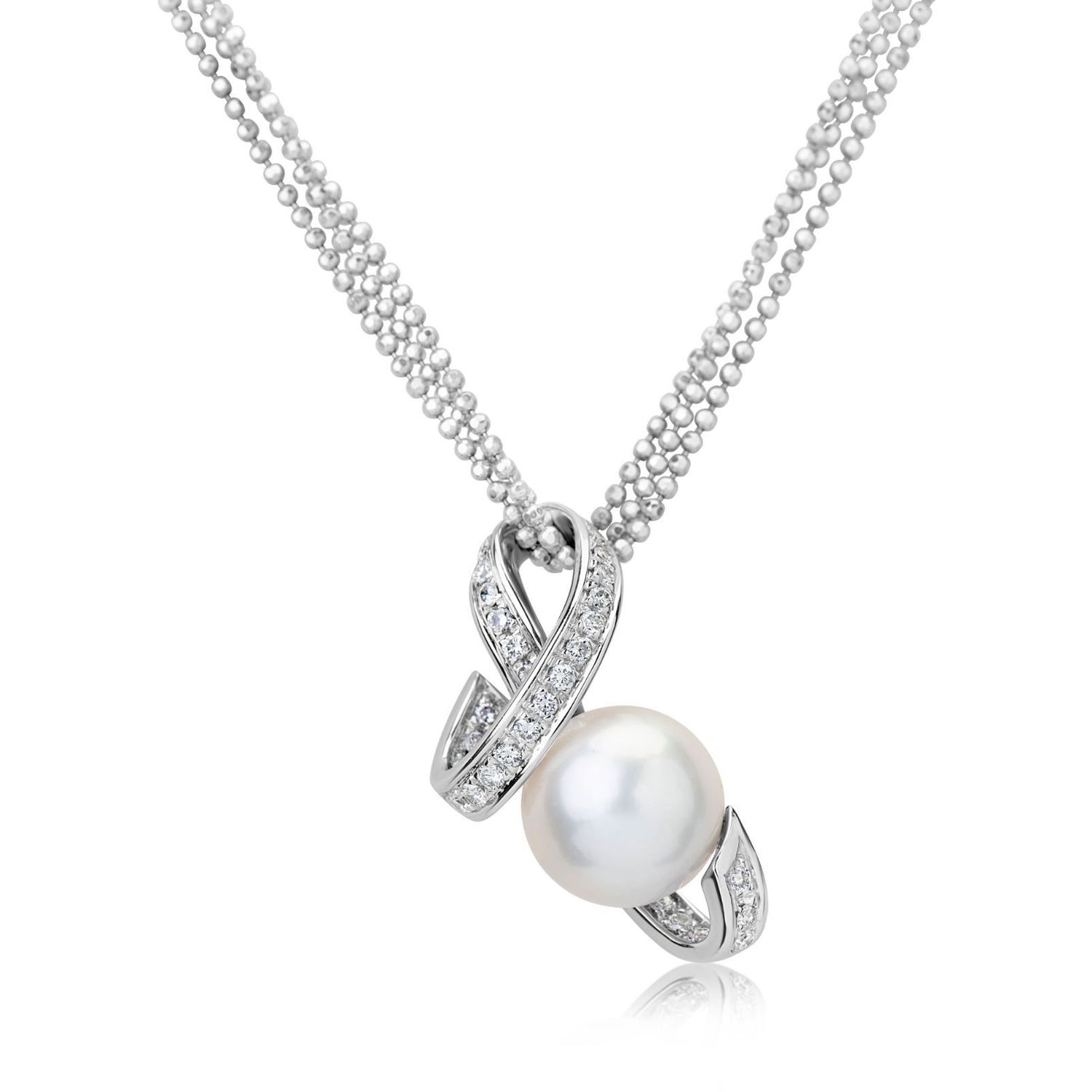 PEARL AND DIAMOND PENDANT