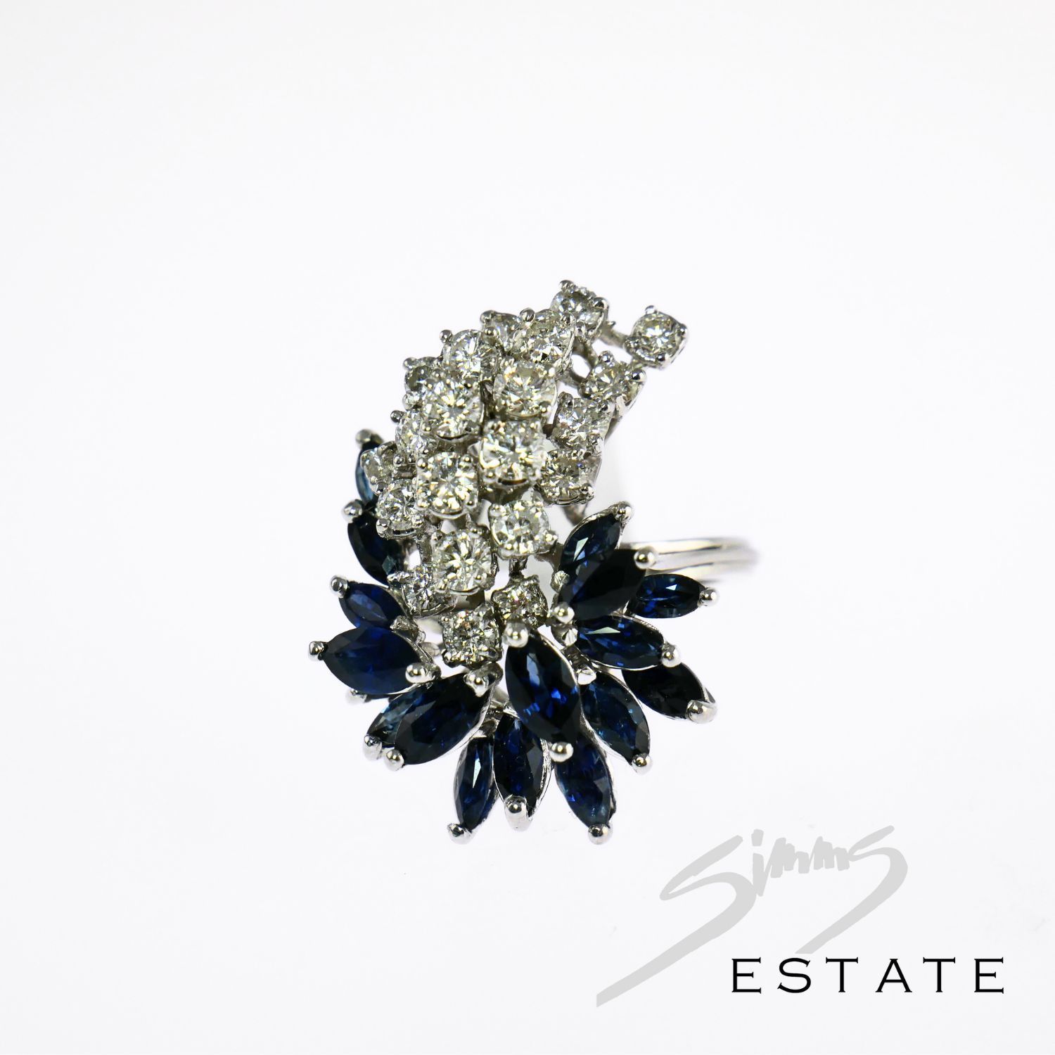 SAPPHIRE AND DIAMOND RING