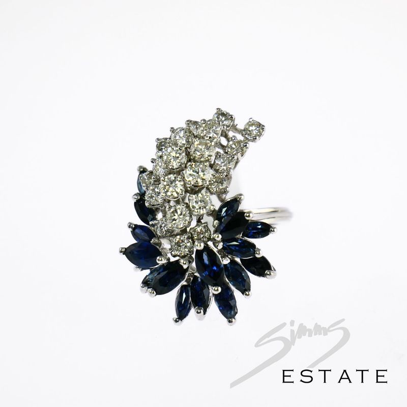 SAPPHIRE AND DIAMOND RING
