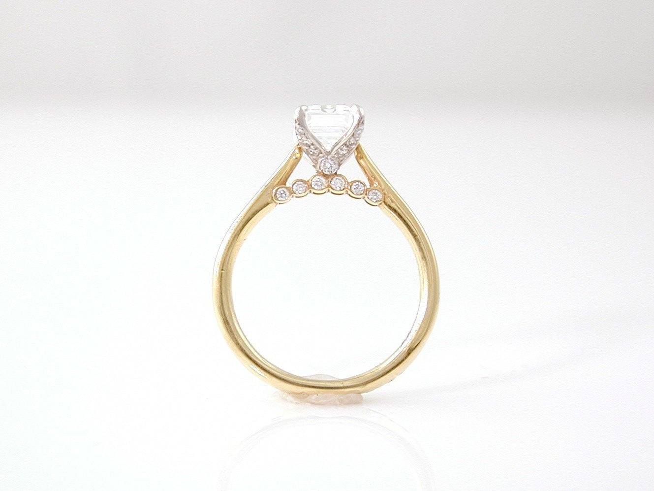 EMERALD-CUT SOLITAIRE