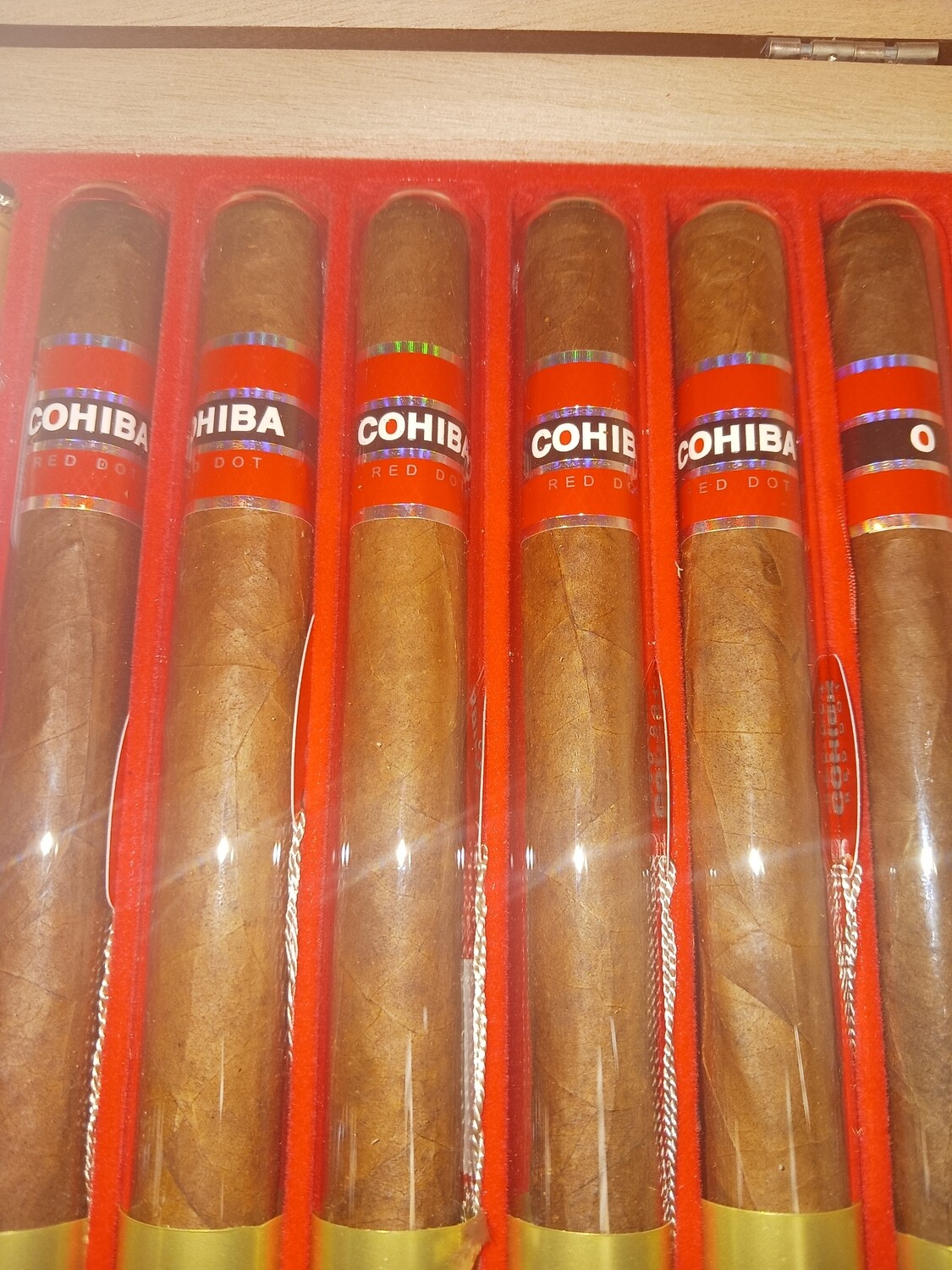 Cohiba Red Dot- Crystal Corona