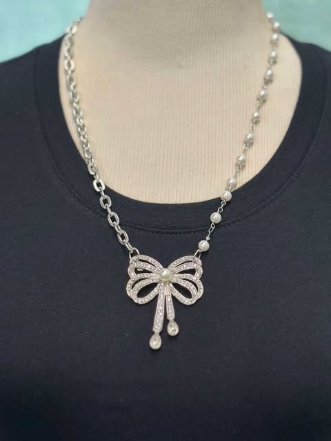 Sandra Ling Bow Necklace Chain, Color: Silver