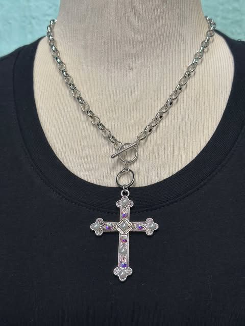 Link Chain Toggle necklace With Cross Pendant
