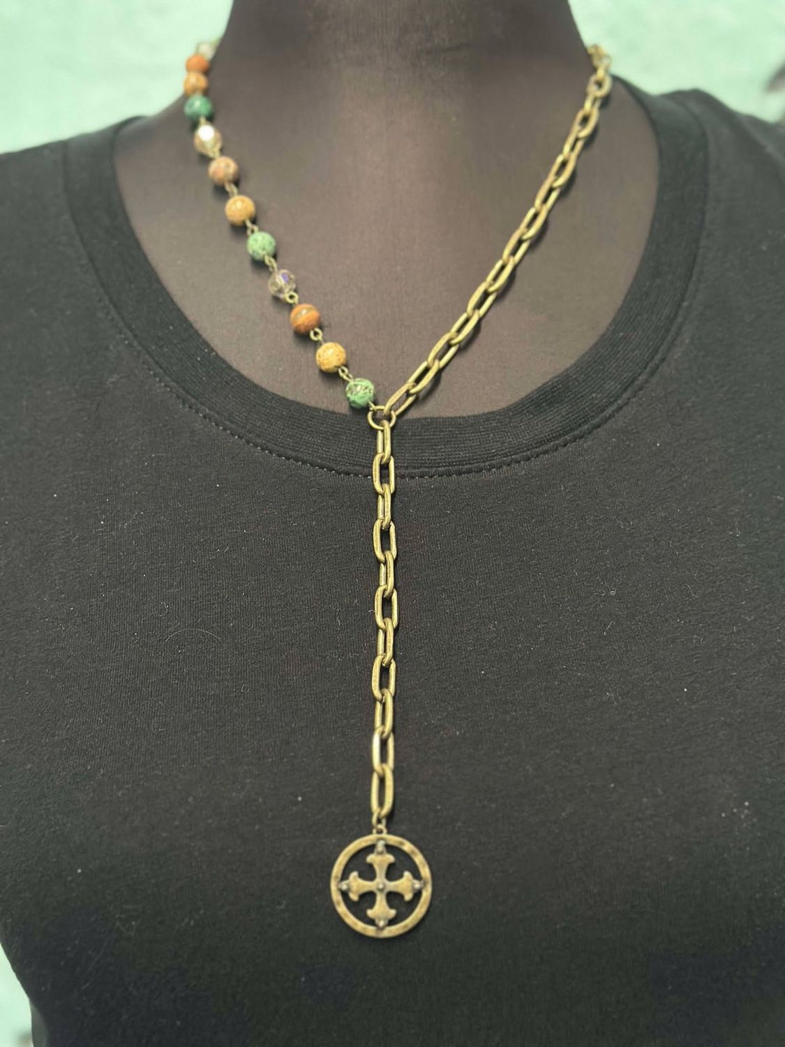 Natural Beads &quot;Y&quot; shaped with charm