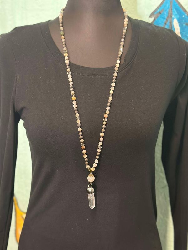 Long Beaded Necklace with Clear Crystal
