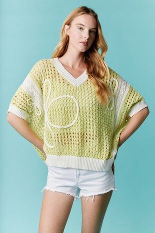 V-Neck Flower 3D Threaded Thin Sweater