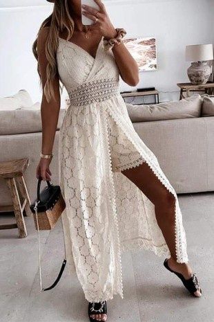 Chic Lace Dress For Casual Outings