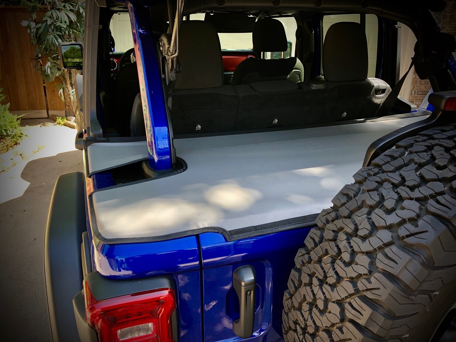 Jeep Wrangler Jl Cargo Area Tonneau Cover Jtopsusa