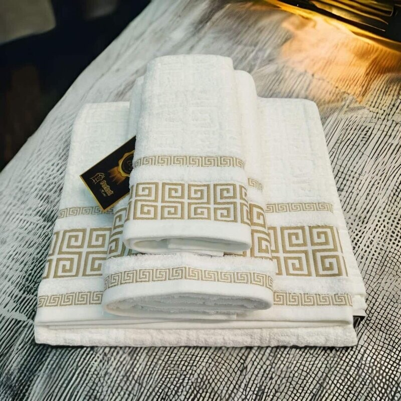 Toallas de baño de %100 algodón Portugués de alta calidad Juego de toallas en Blanco Dorado gruesas y duraderas de 600g.