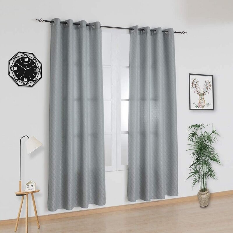 Cortinas semi opacas para ventana sala habitación salones de color gris claro, con 8 ojales de acero.