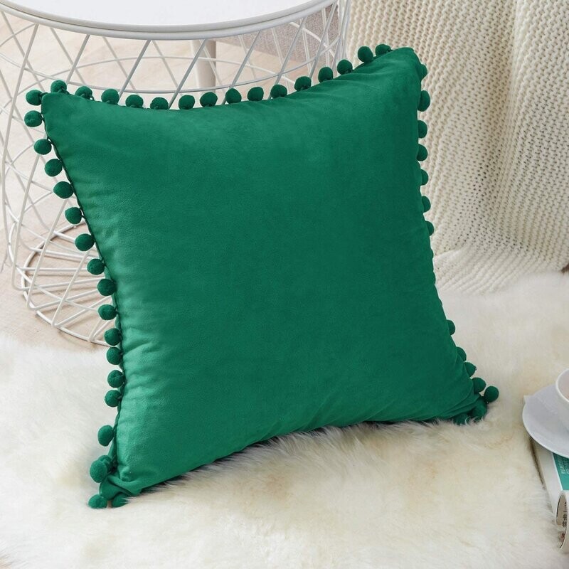 Fundas cojines terciopelo con Pompo decorativa para sofá cama sala de esta color verde.