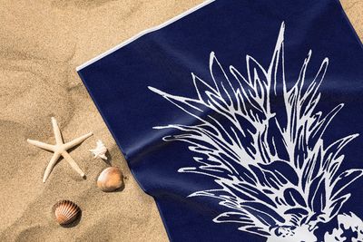 Toalla de Lujo de Algodón Egipcio con Diseño de Piña - Perfecta para Playa y Baño