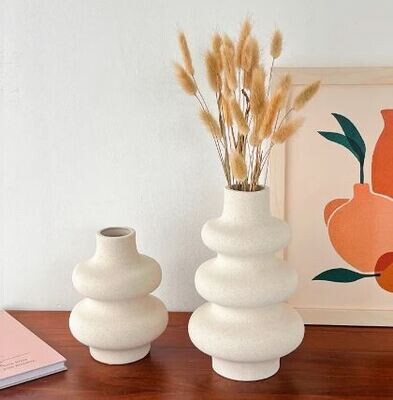 Minimalist Wave Vase