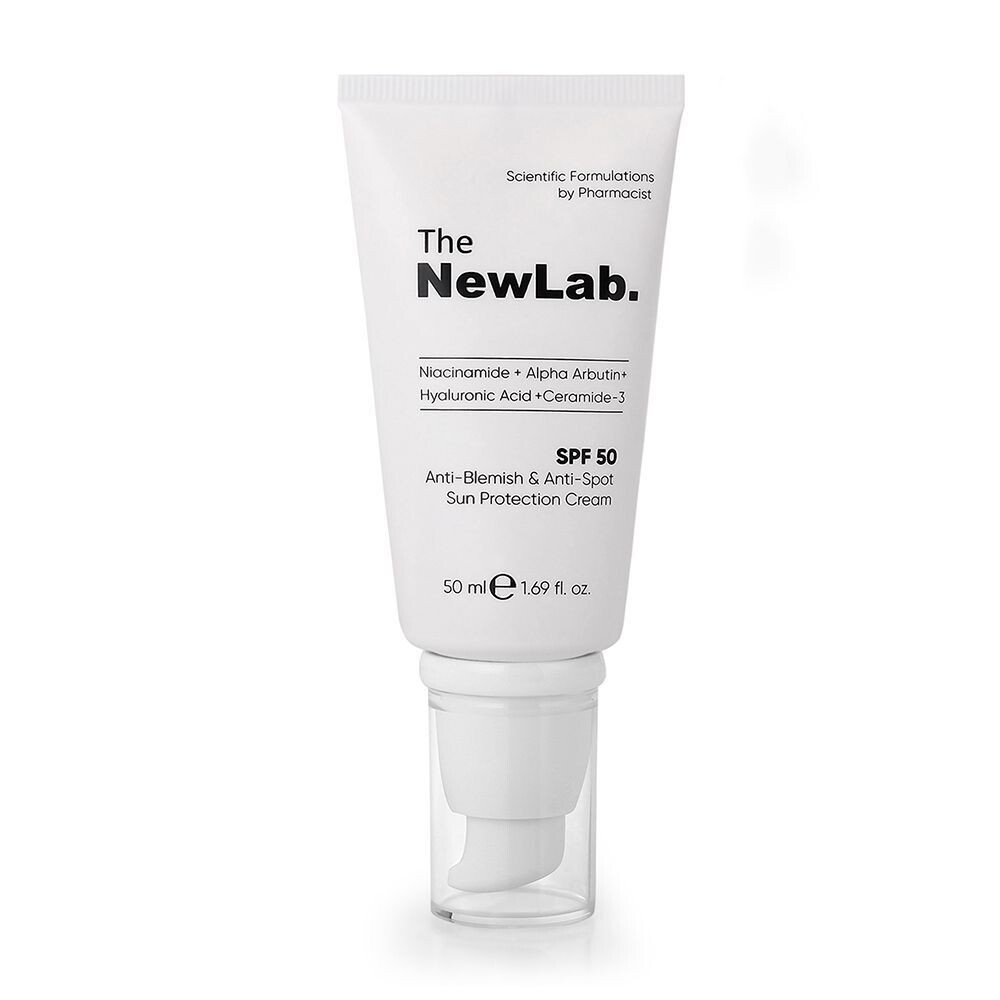 Niacinamide + Alpha Arbutin + Hyaluronic Acid
+ Ceramide-3 SPF 50 Sun Protection Cream
