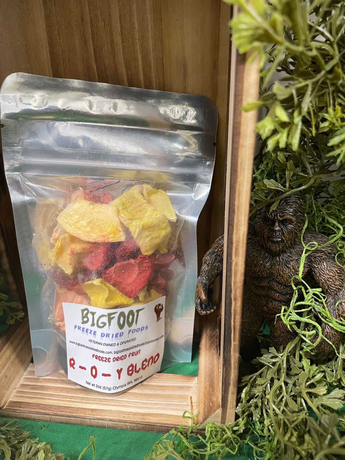 R-O-Y Blend-Strawberry, Mango, Peaches, Pineapple-FREEZE DRIED-SMALLFOOT BAG