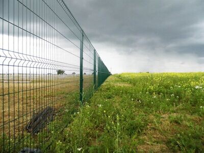 V-mesh fence Panels 3m wide