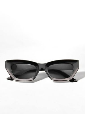 Lunettes de soleil noires et grises