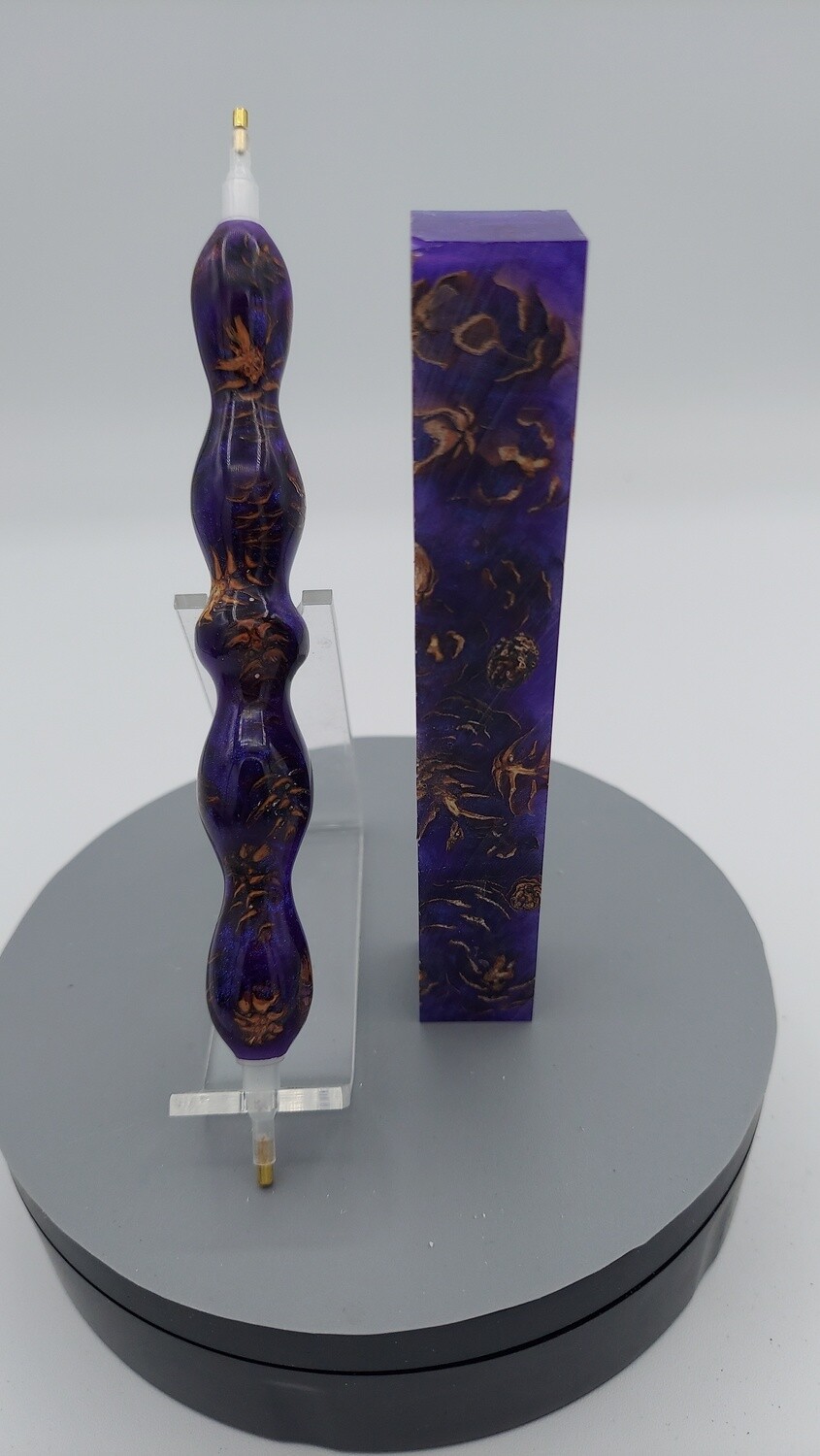 Colorshift Blue / purple mini pine cone - Handcrafted Custom Diamond Painting Pen