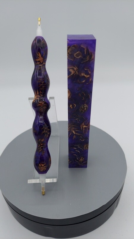 Colorshift Blue / purple mini pine cone - Handcrafted Custom Diamond Painting Pen
