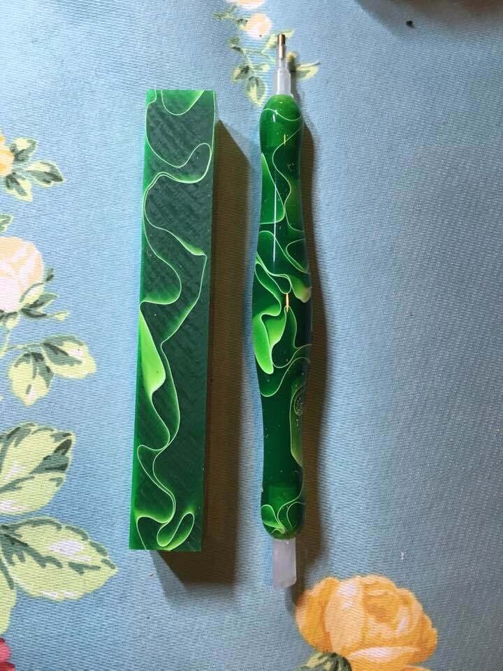 Emerald Water - Handcrafted Custom Diamond Painting Pen