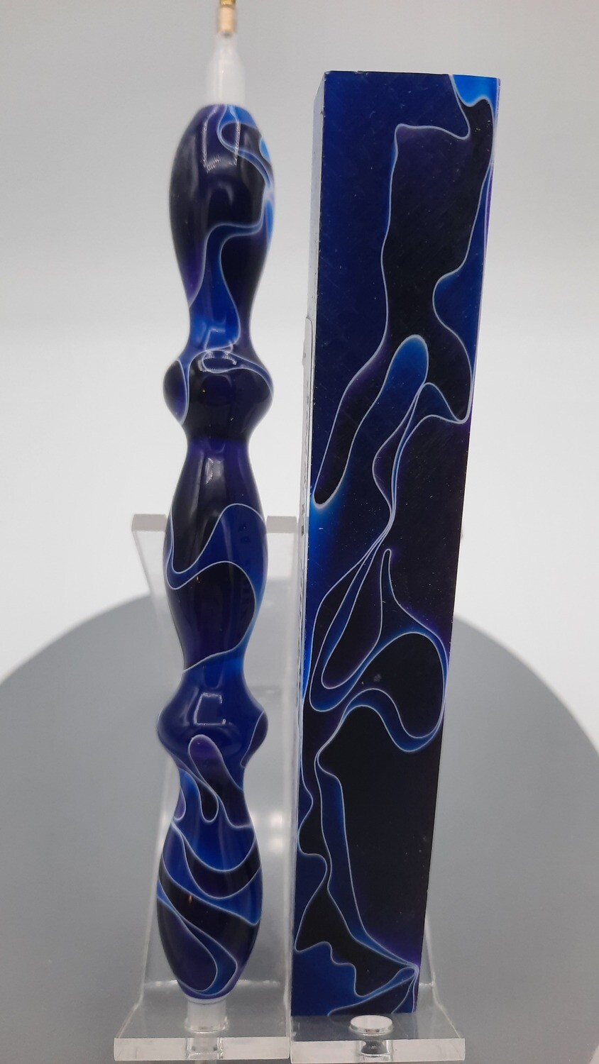 Freezing Water - Handcrafted Custom Diamond Painting Pen