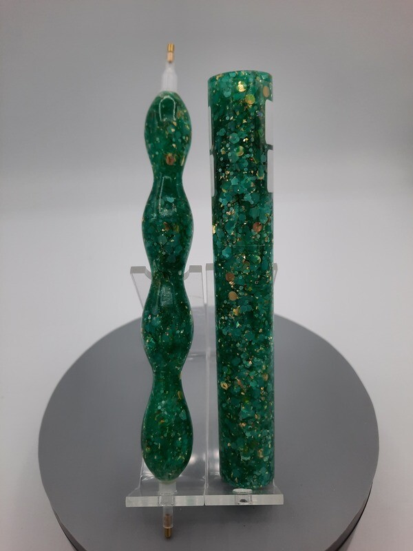 Jade Dragon Glitters and Gold - Handcrafted Custom Diamond Painting Pen