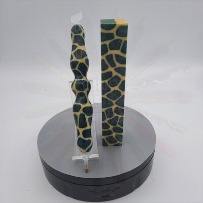 Emerald Green Giraffe - Handcrafted Custom Diamond Painting Pen