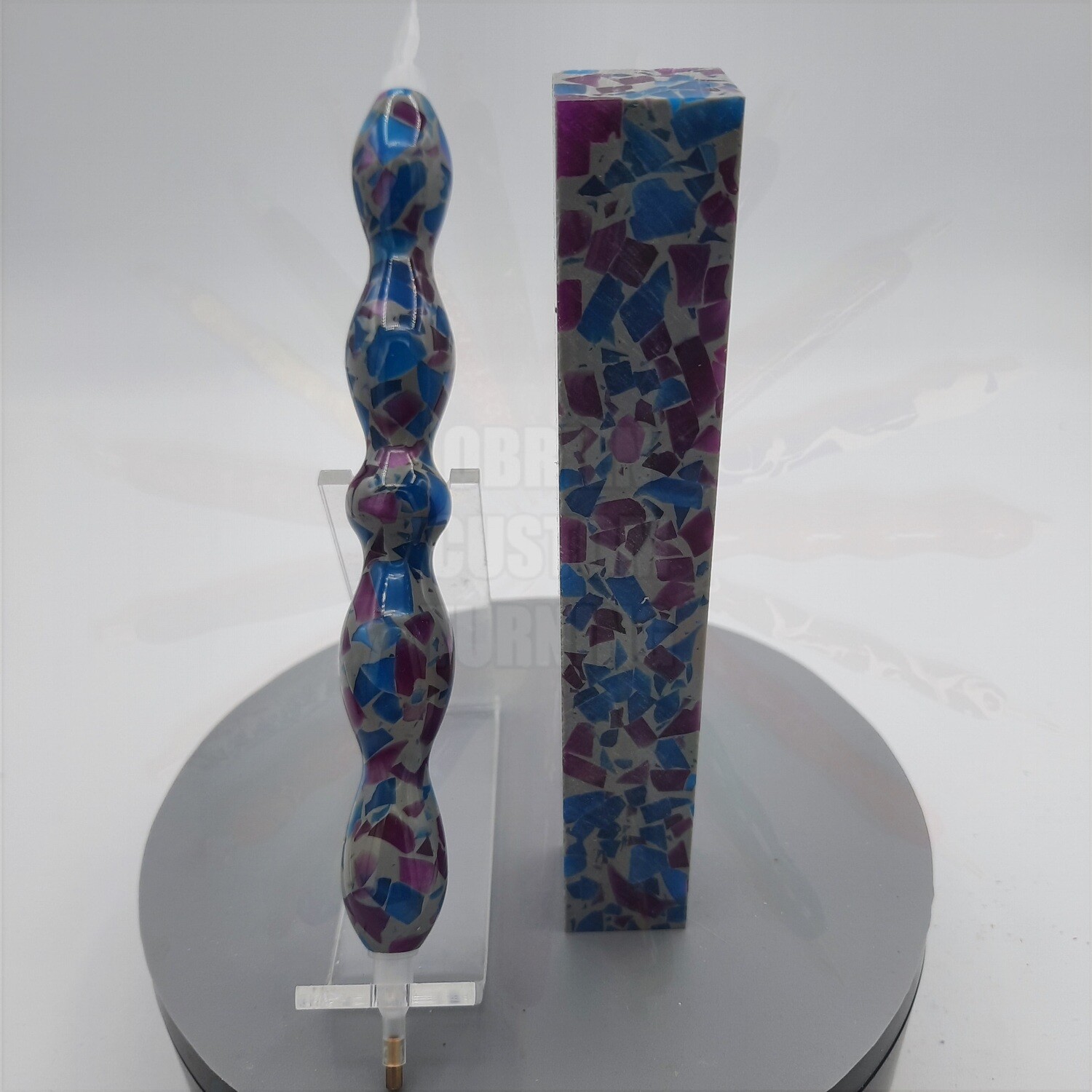 Lupine Pebble - Handcrafted Custom Diamond Painting Pen