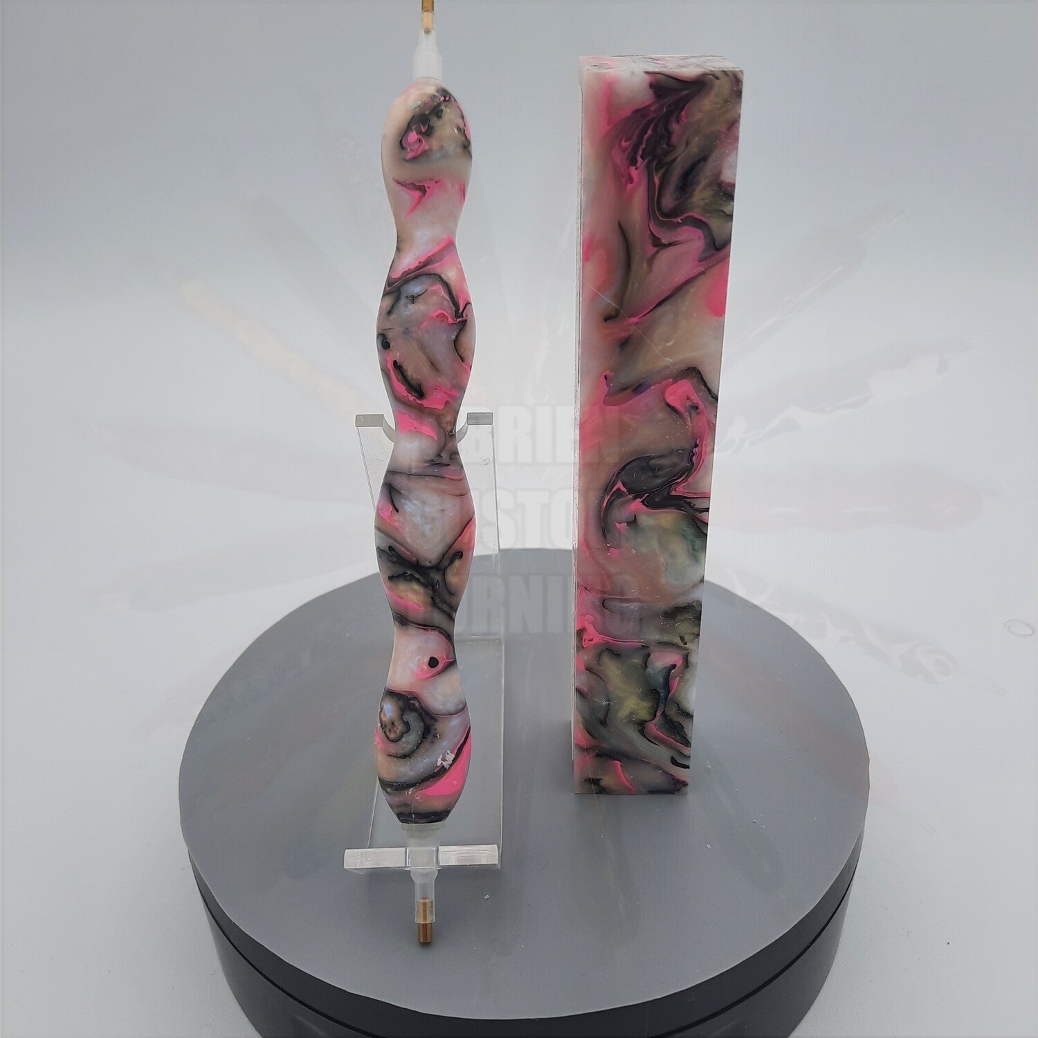 Mother of Pearl with Pink - Handcrafted Custom Diamond Painting Pen