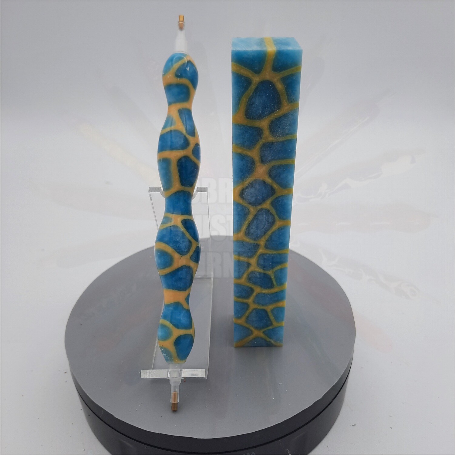 Ice Blue Giraffe - Handcrafted Custom Diamond Painting Pen