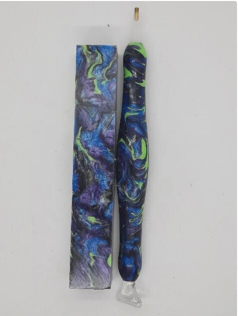 Omionous Colors - Handcrafted Custom Diamond Painting Pen