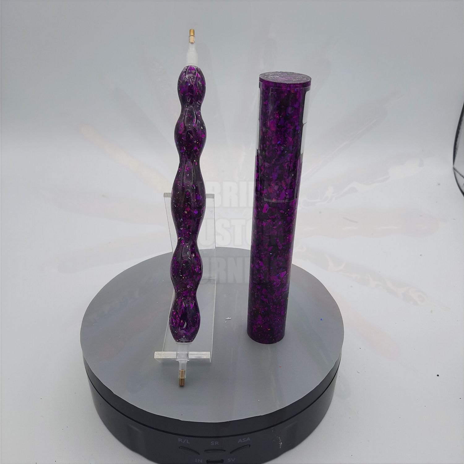Queen's Fury Flakey Glitter - Handcrafted Custom Diamond Painting Pen