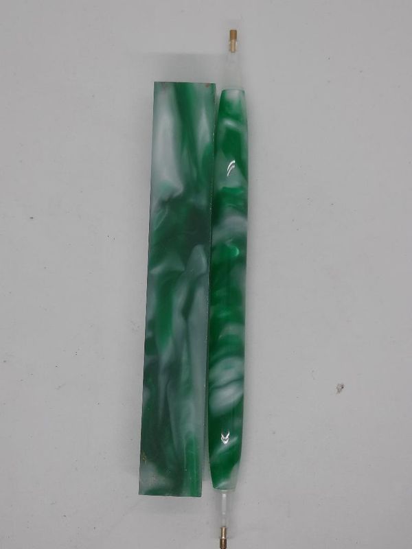 Shamrock - Handcrafted Custom Diamond Painting Pen