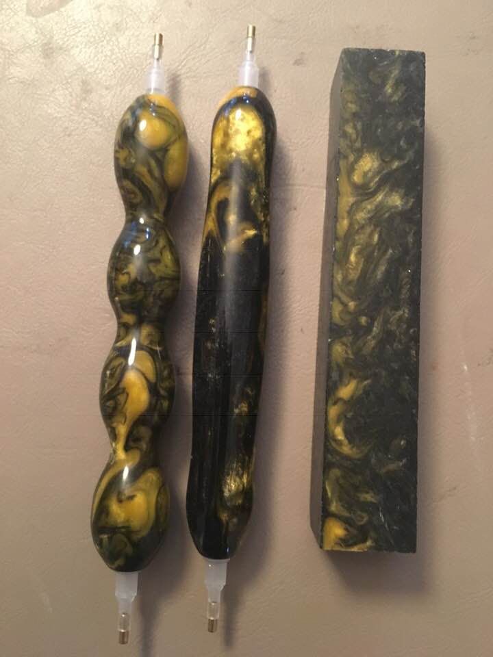 Silver Banana Rhino - Handcrafted Custom Diamond Painting Pen